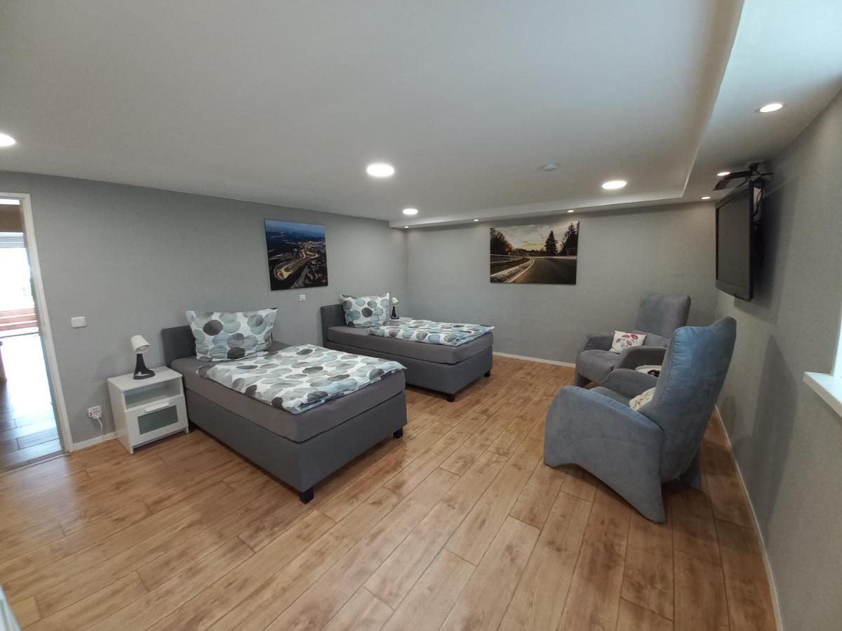 Ferienwohnung Bela, Naehe Nuerburgring Luxem Esterno foto